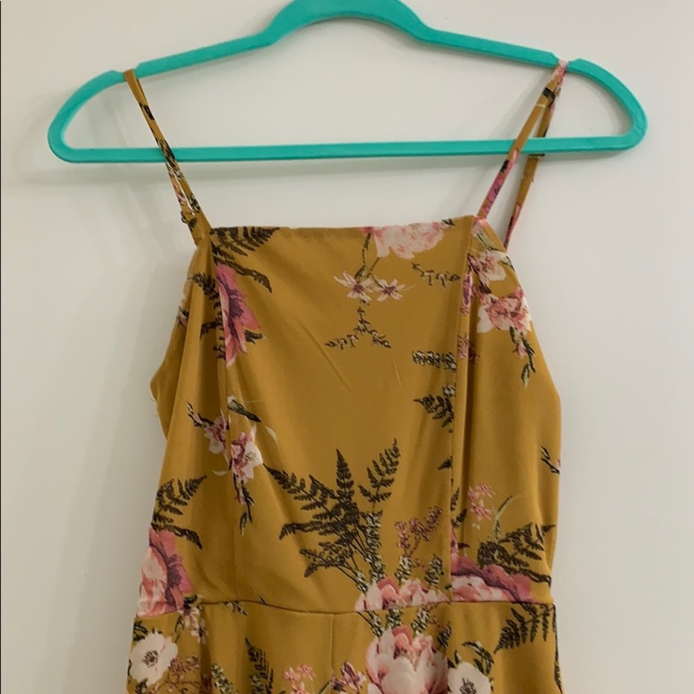 Romper - Picture 2 of 4
